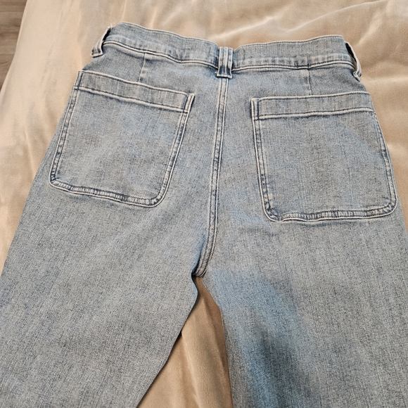 Madewell Light Blue Mid-Rise Kick Out Jeans - Picture 4 of 7